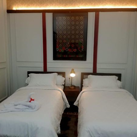 Mruyung Guest House Kota Lama Banyumas Mitra Reddoorz Ngoại thất bức ảnh