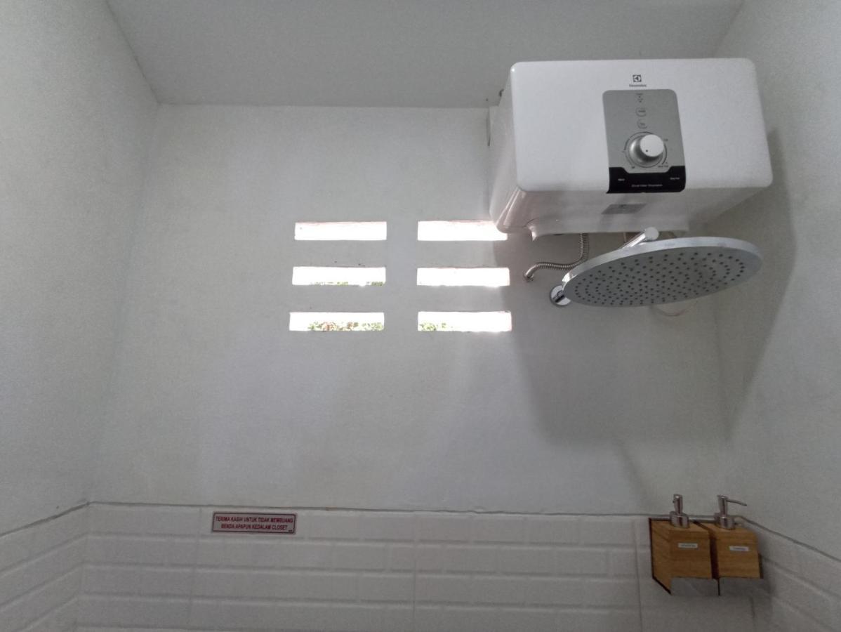Mruyung Guest House Kota Lama Banyumas Mitra Reddoorz Ngoại thất bức ảnh