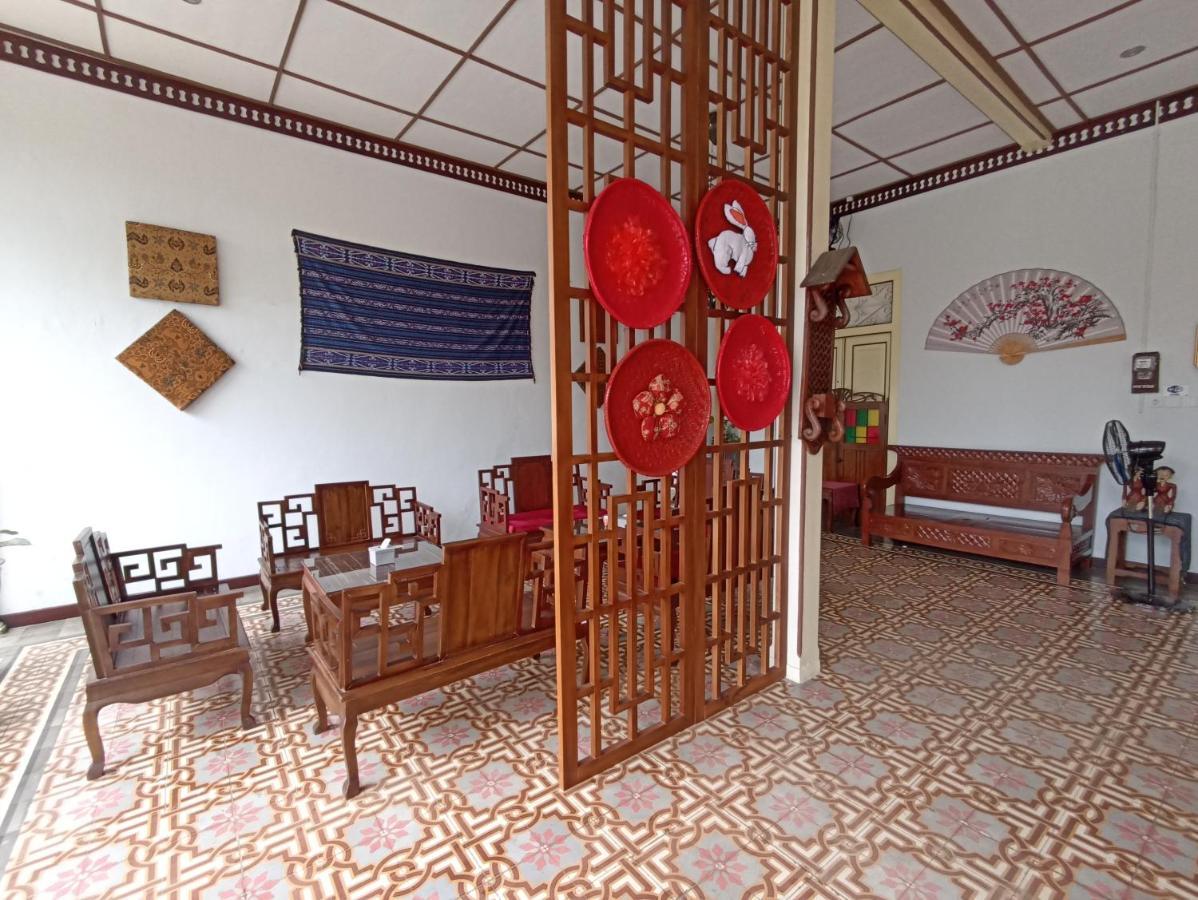 Mruyung Guest House Kota Lama Banyumas Mitra Reddoorz Ngoại thất bức ảnh