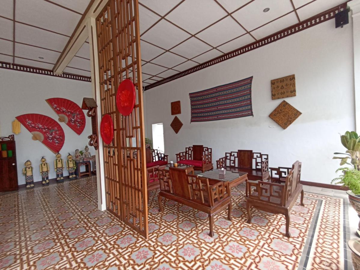 Mruyung Guest House Kota Lama Banyumas Mitra Reddoorz Ngoại thất bức ảnh